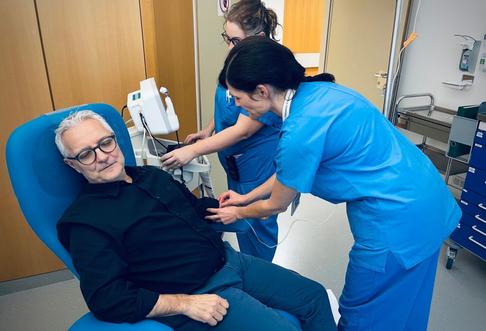 Patient mit zwei Schwestern